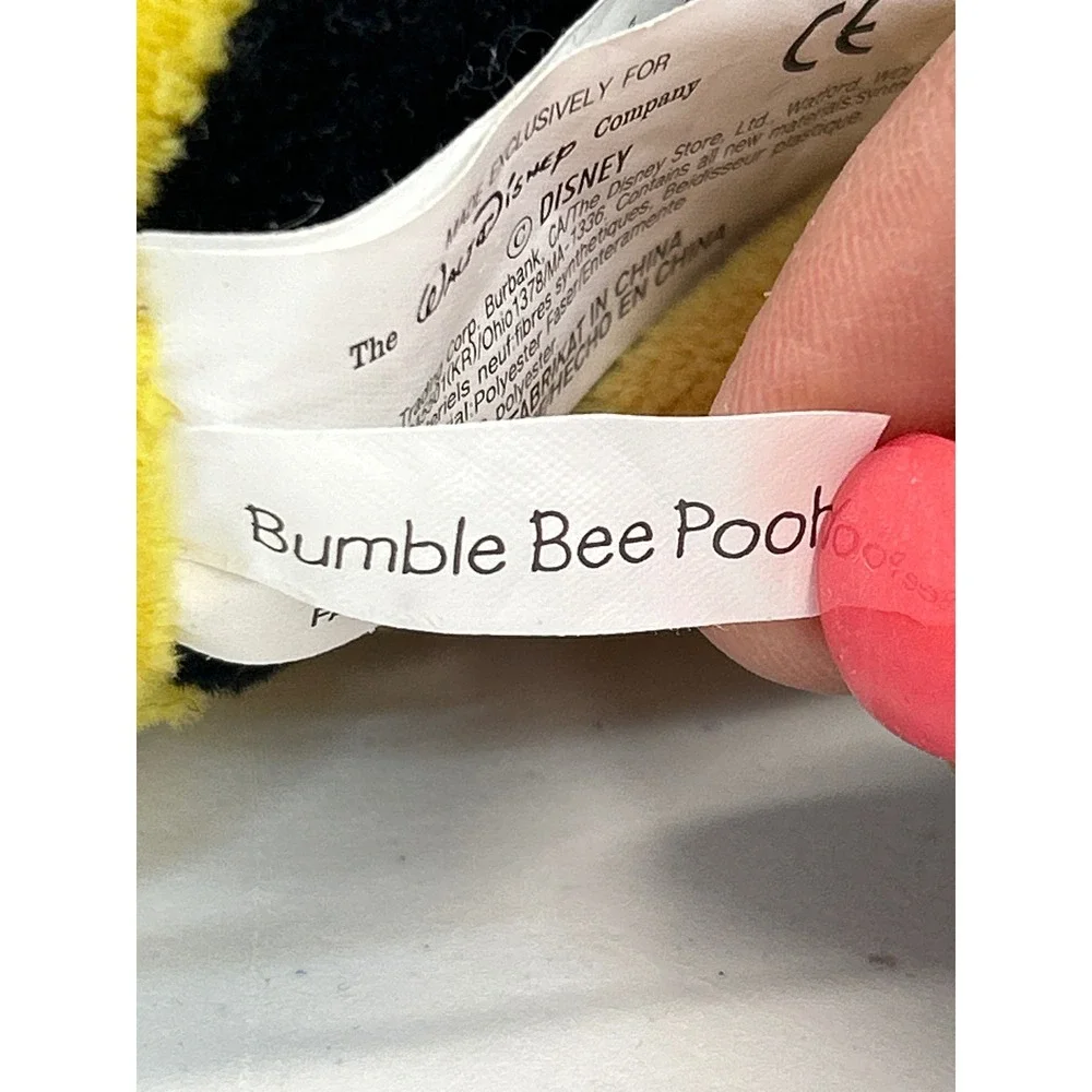 Disney‎ Winnie the Pooh Plush Bumble Bee Bat Winter Sweater Dreams w/Wings Tags